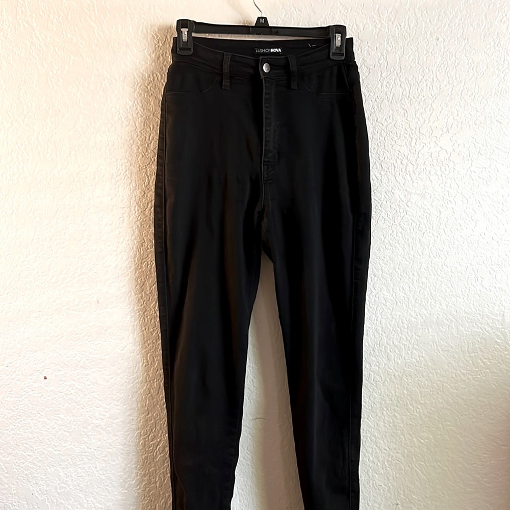 Fashion Nova skinny jeans
